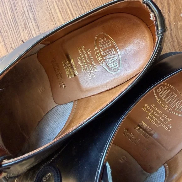 Solovair Black Hi Shine Gibson Shoe UK 5 women’s. 7.5 or 7.5-8 Made in England - Picture 5 of 6